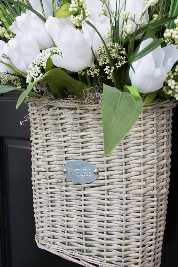 Six Spring Wreaths to Dress Up Your Front Door! Driven by Decor