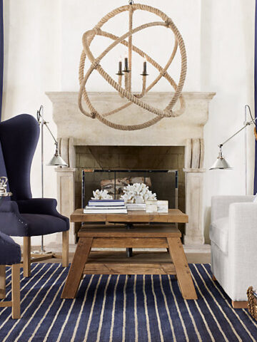 Statement-making rope pendant chandelier - perfect in this living room!
