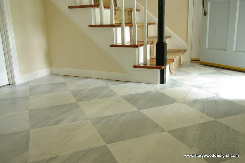 Love how she used Annie Sloan Chalk Paint on her floors in a two color checkerboard pattern!