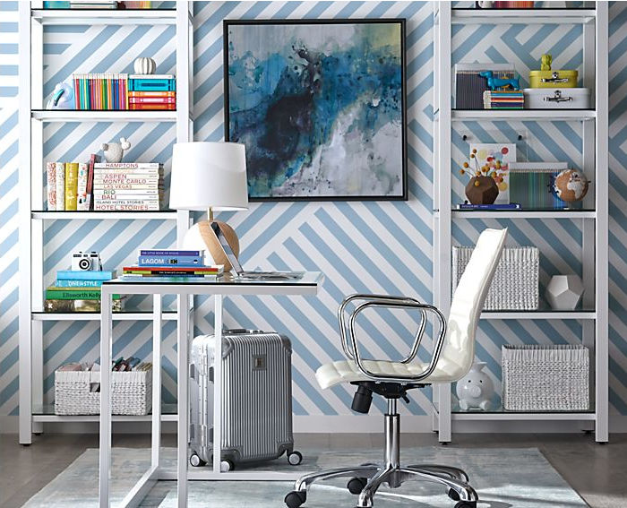 Love the simple, clean lines of this glass desk!