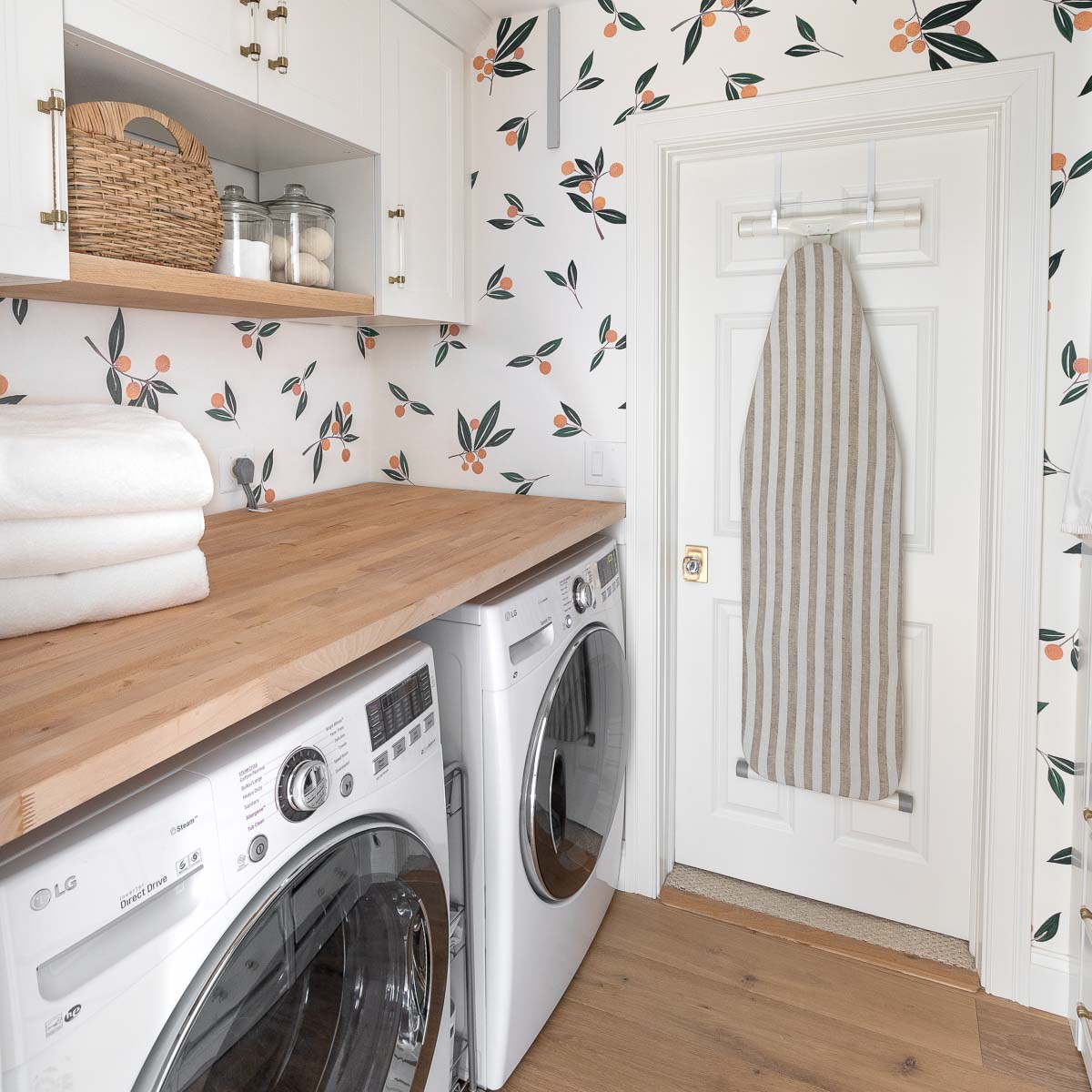 13- The New Must-Haves for Today's Home - The Upstairs Laundry Room