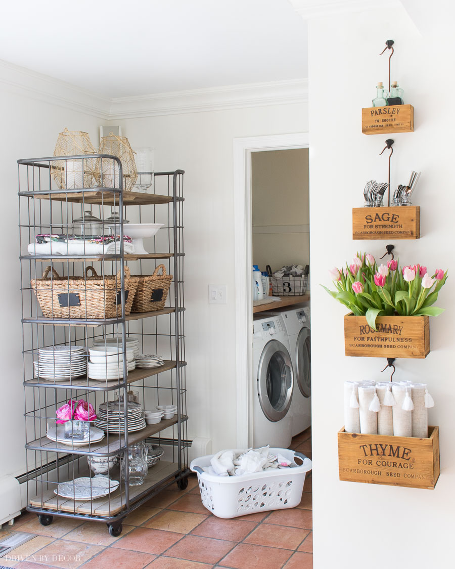 These hanging wooden herb boxes are the perfect farmhouse chic wall decor! Details on where to buy them are included in post!