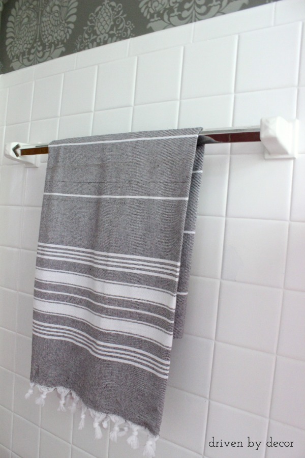 https://www.drivenbydecor.com/wp-content/uploads/2014/11/Driven-by-Decor-Turkish-towel.jpg