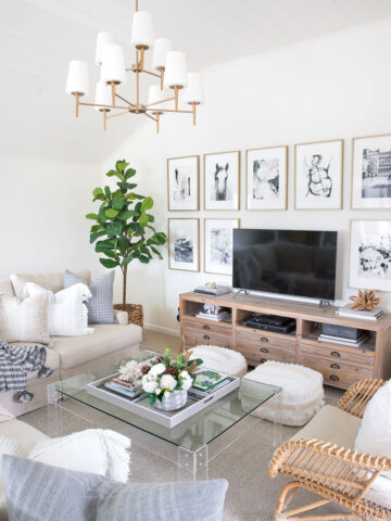 GREAT post with ideas of what to put in bare living room corners!