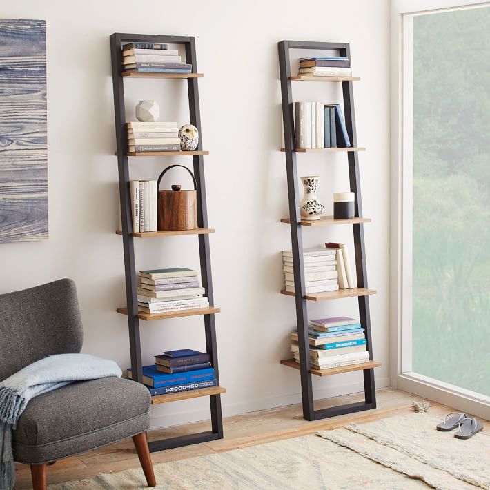 https://www.drivenbydecor.com/wp-content/uploads/2015/01/living-room-corner-decor-ladder-bookshelf.jpg