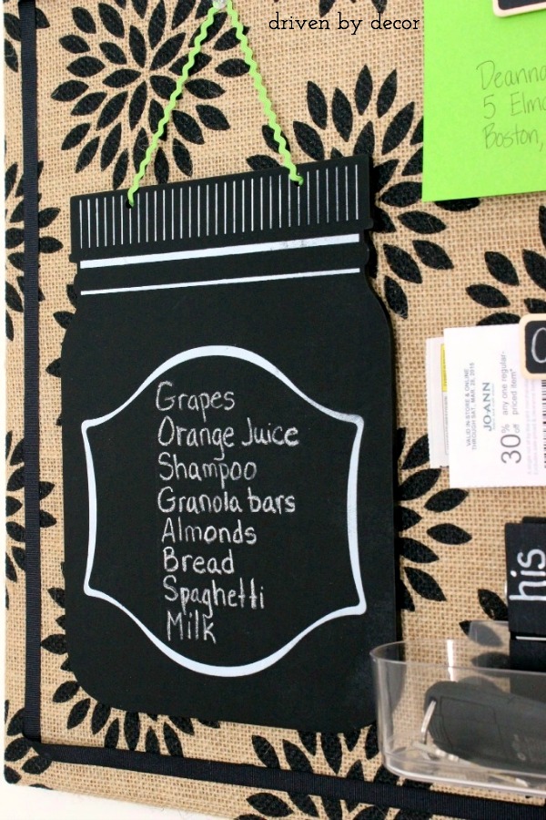 Super cute mason jar chalkboard - perfect for jotting down quick notes when hung in a kitchen