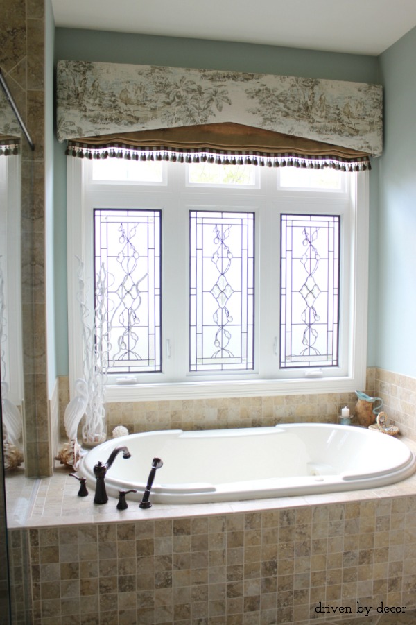 Small Bathroom Window Valance Ideas - BEST HOME DESIGN IDEAS