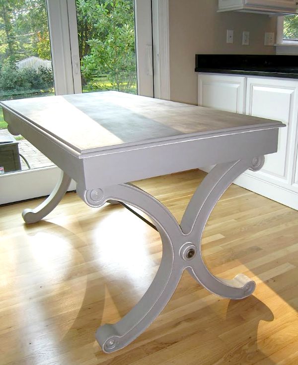 Kitchen table painted with Annie Sloan Chalk Paint in French Linen