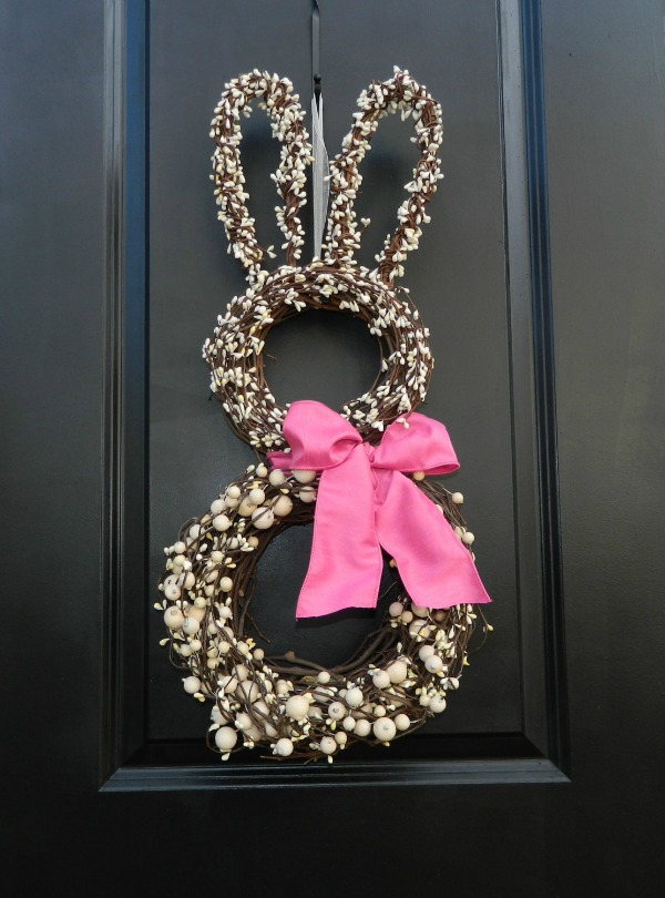 Bunny spring wreath - the cutest door decoration!