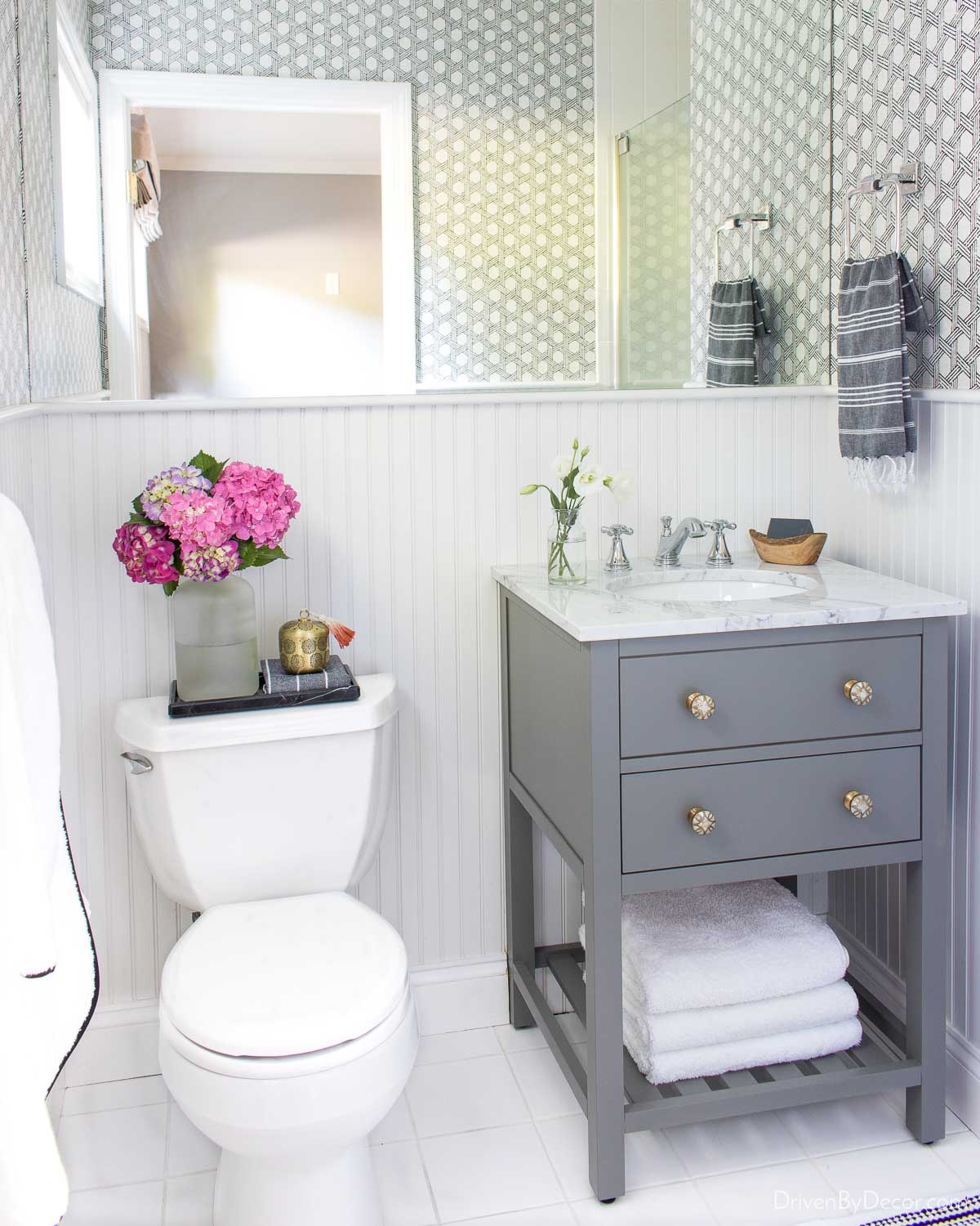 New bathroom cabinet knobs made this small vanity so much more stylish!