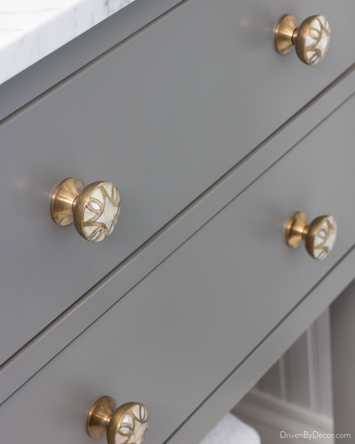 Gorgeous mother of pearl bathroom cabinet knobs