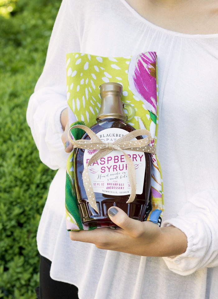 Love this idea for a hostess gift - wrap a favorite treat with a pretty tea towel!