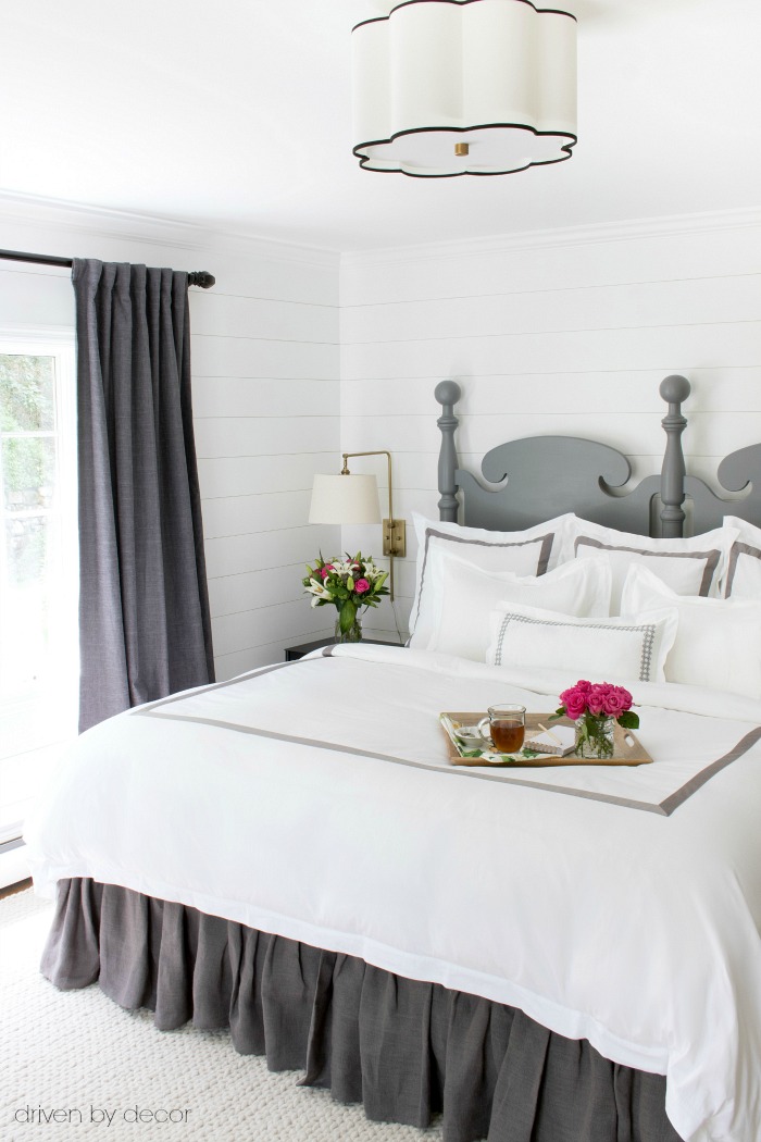 Hotel-like white luxury bedding - love! Details and links in post!