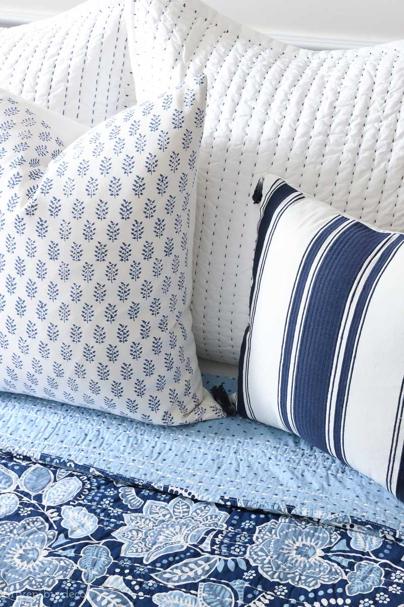 Loving this combination of blue and white pillows with the floral Vera Bradley Traveler Floral bedding!