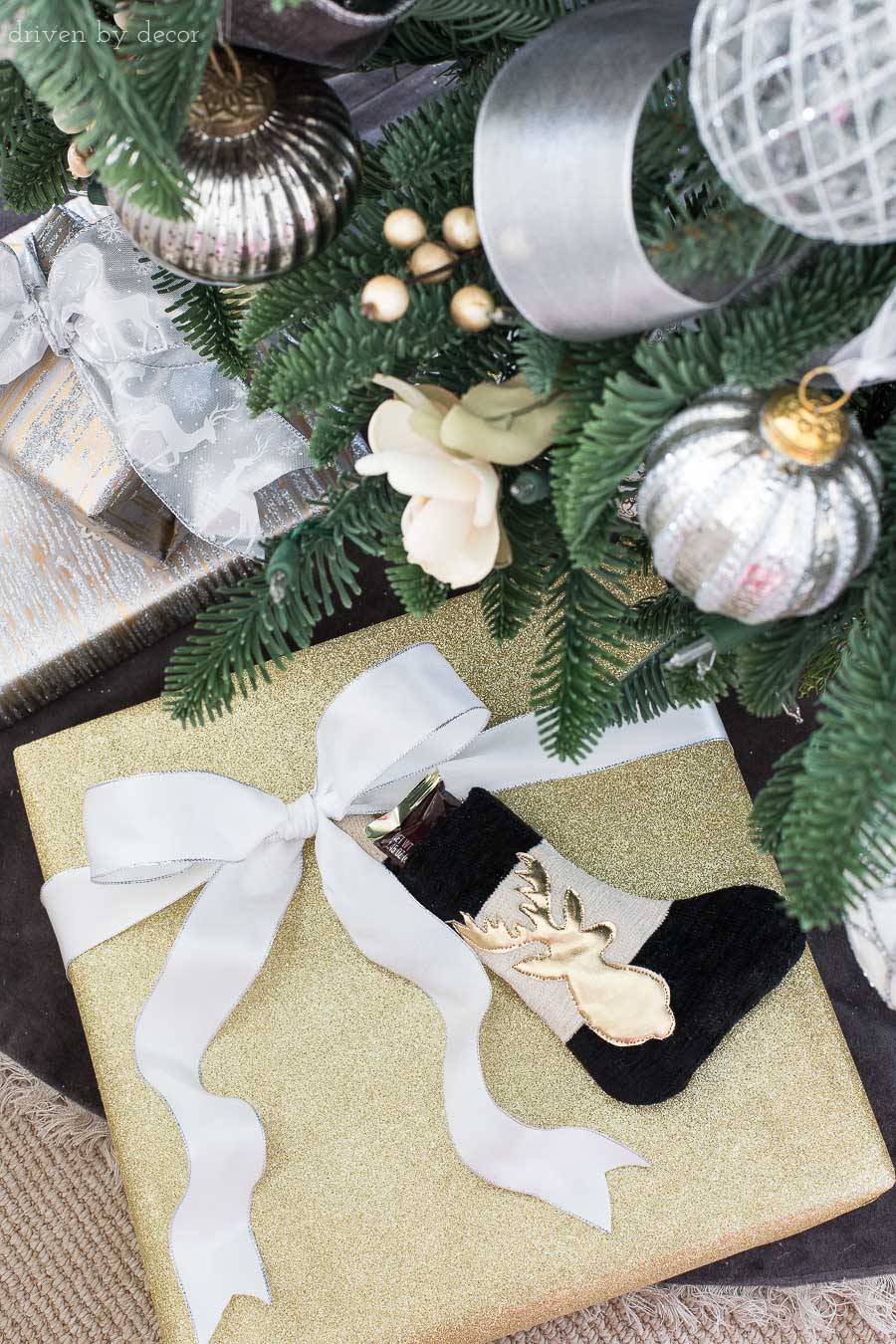 Simple Christmas Gift Wrapping Ideas - Reinvented Delaware