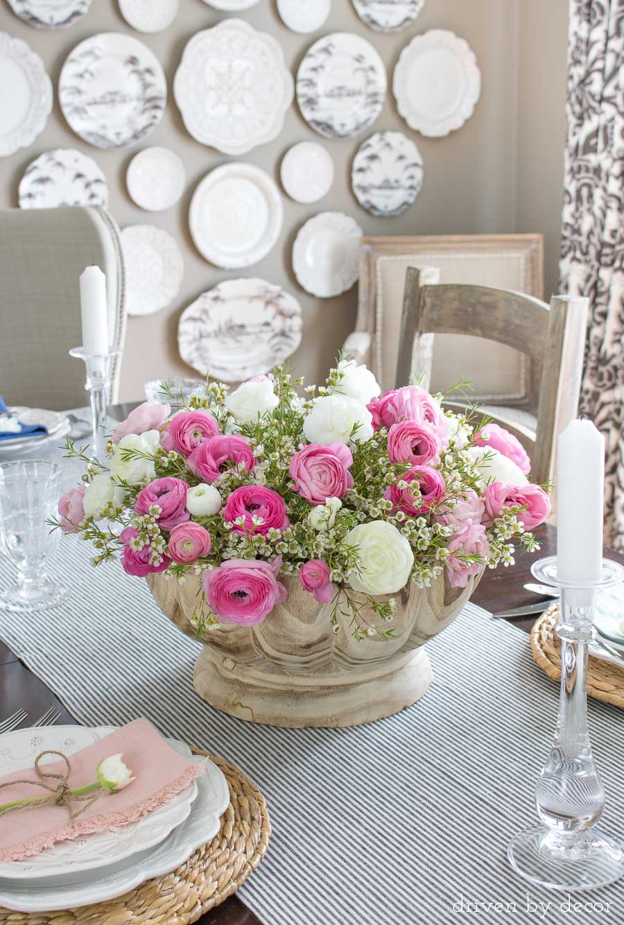 Fill a bowl or vase with a mix of ranunculus and wax flowers for a beautiful, simple spring table decoration!