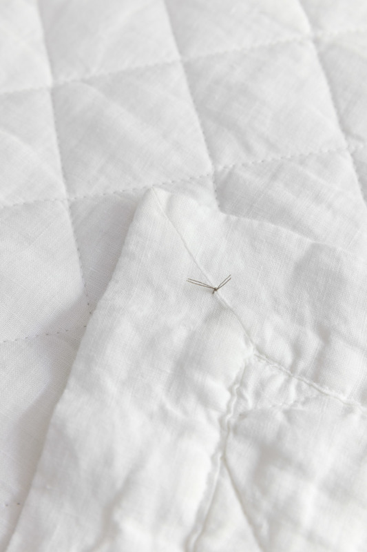 Guest Room Bedding Ideas for Creating a Beautiful, Cozy Bed For Your