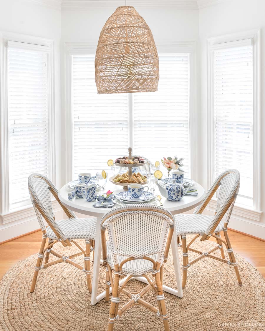 The simple woven pendant in our breakfast nook!