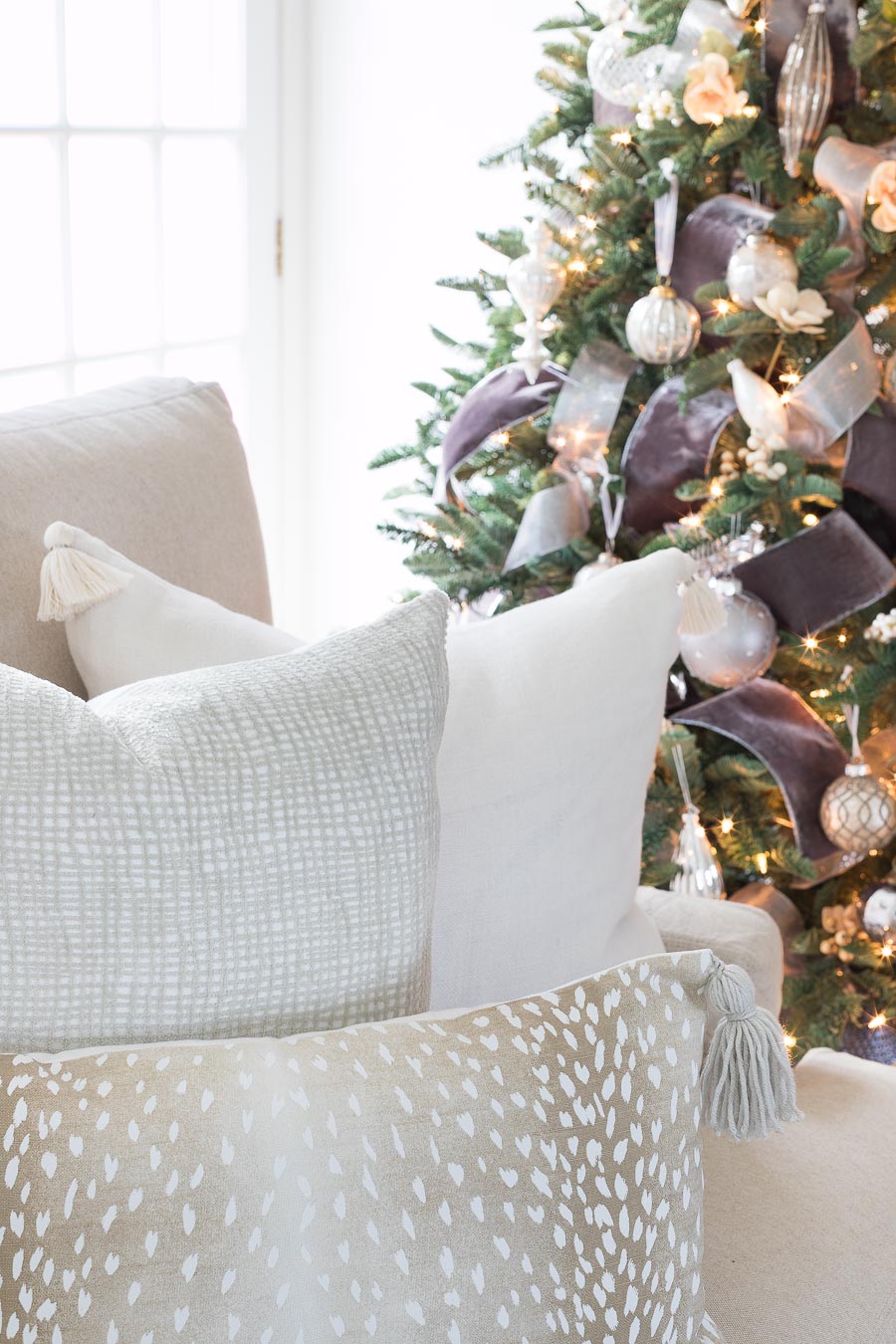 Loving this combination of textured neutral pillows - click through for links to all of them!