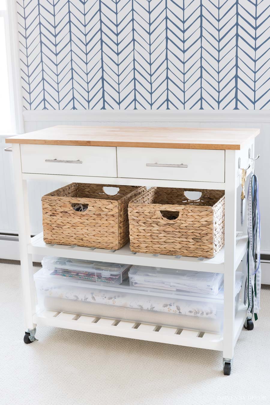 Love how she turned this kitchen cart into a DIY gift wrapping station! There's a place for everything!