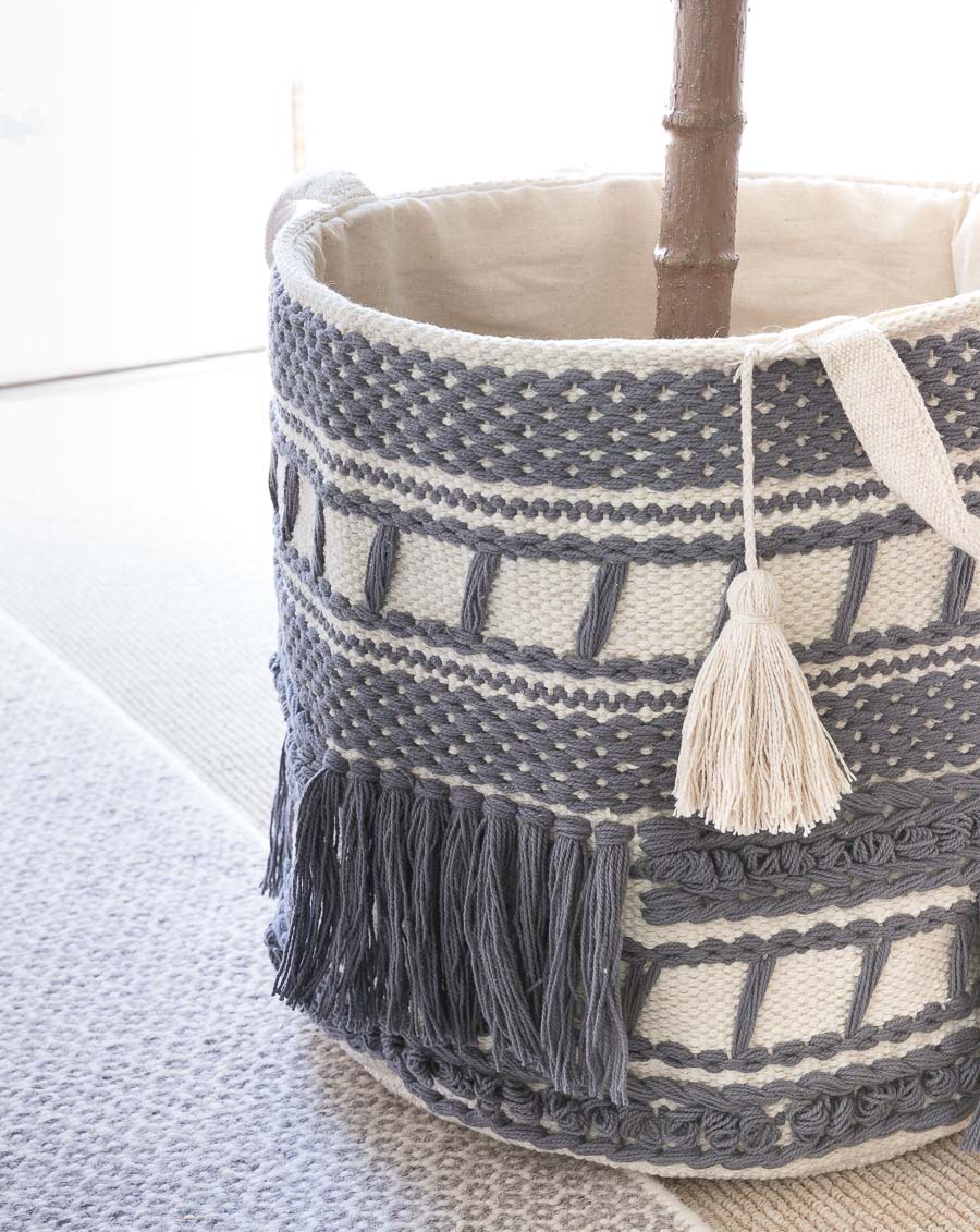 Loving this set of macrame tasseled basket -the medium size is perfect for my faux fiddle leaf fig tree!