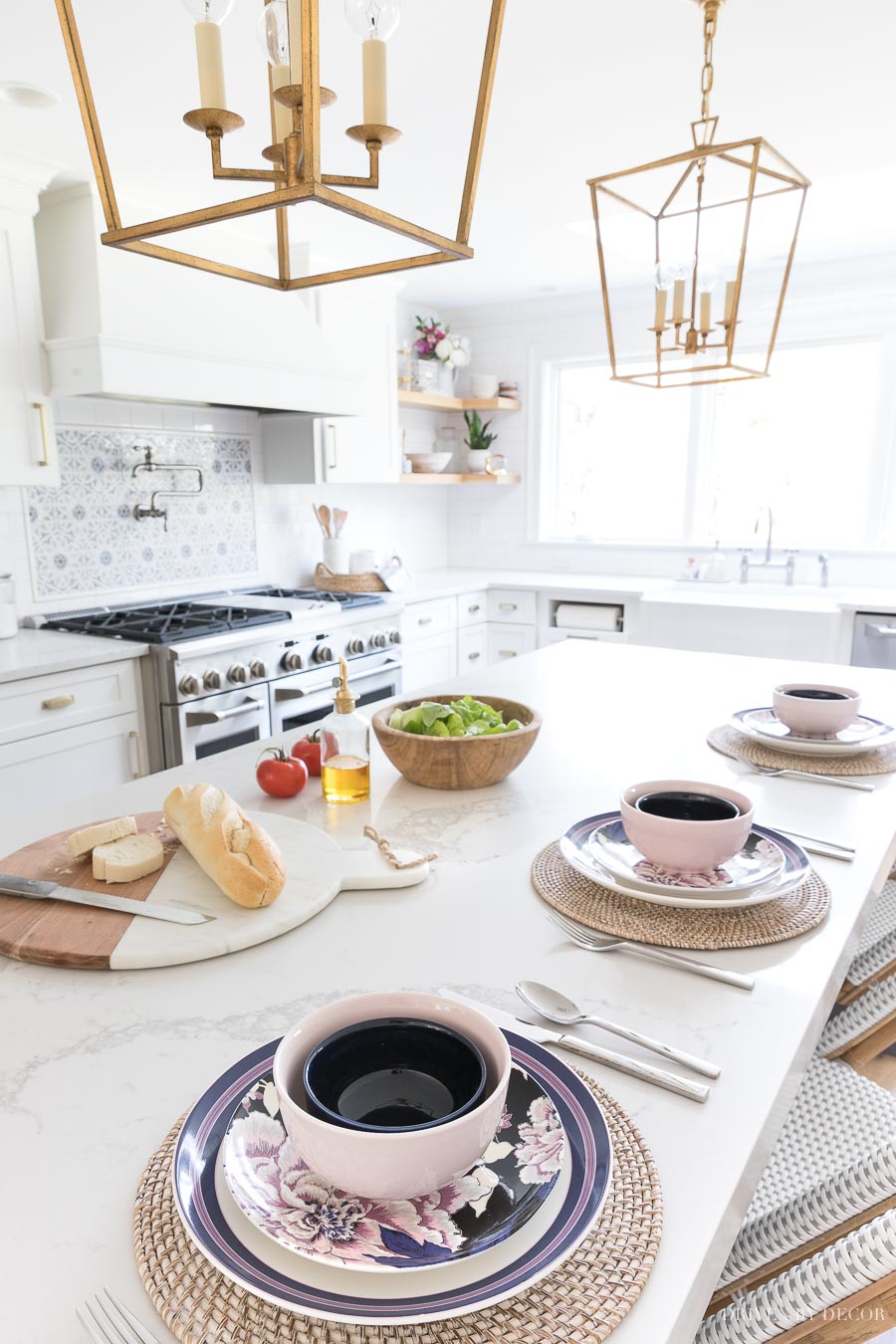 This gorgeous dinnerware in a mix of stripes, solids, and floral pattern is perfect for spring!