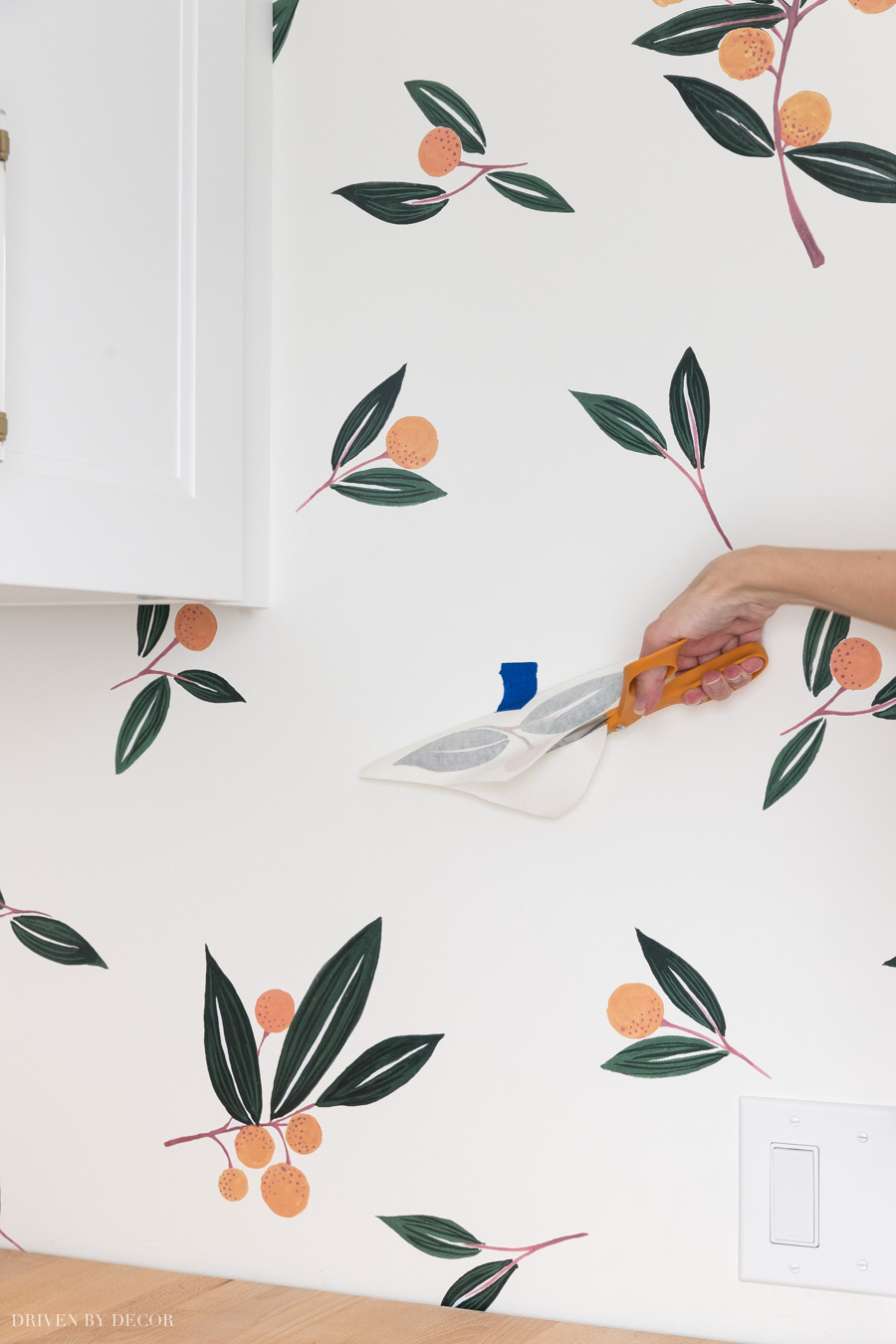 The best instructions on how to apply vinyl wall decals. So easy!