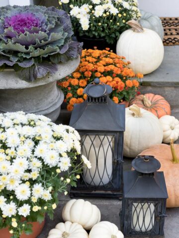 Loving all of the ideas for fall porch decor!