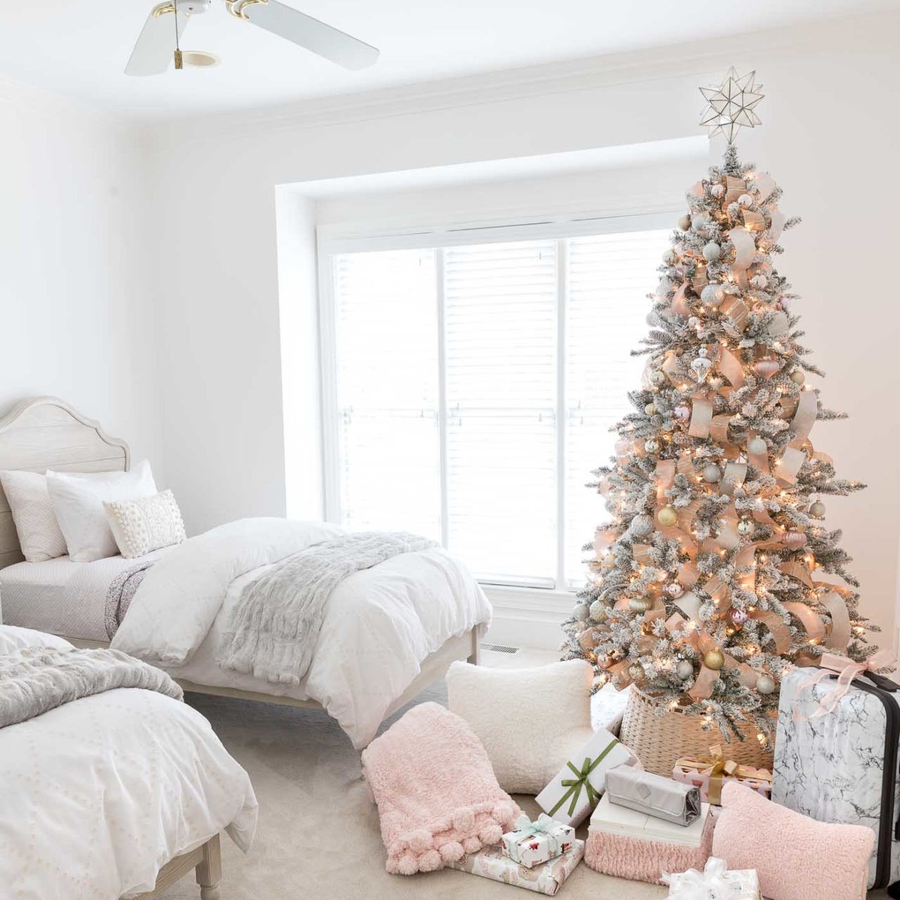 My favorite Christmas gift ideas for teen girls!