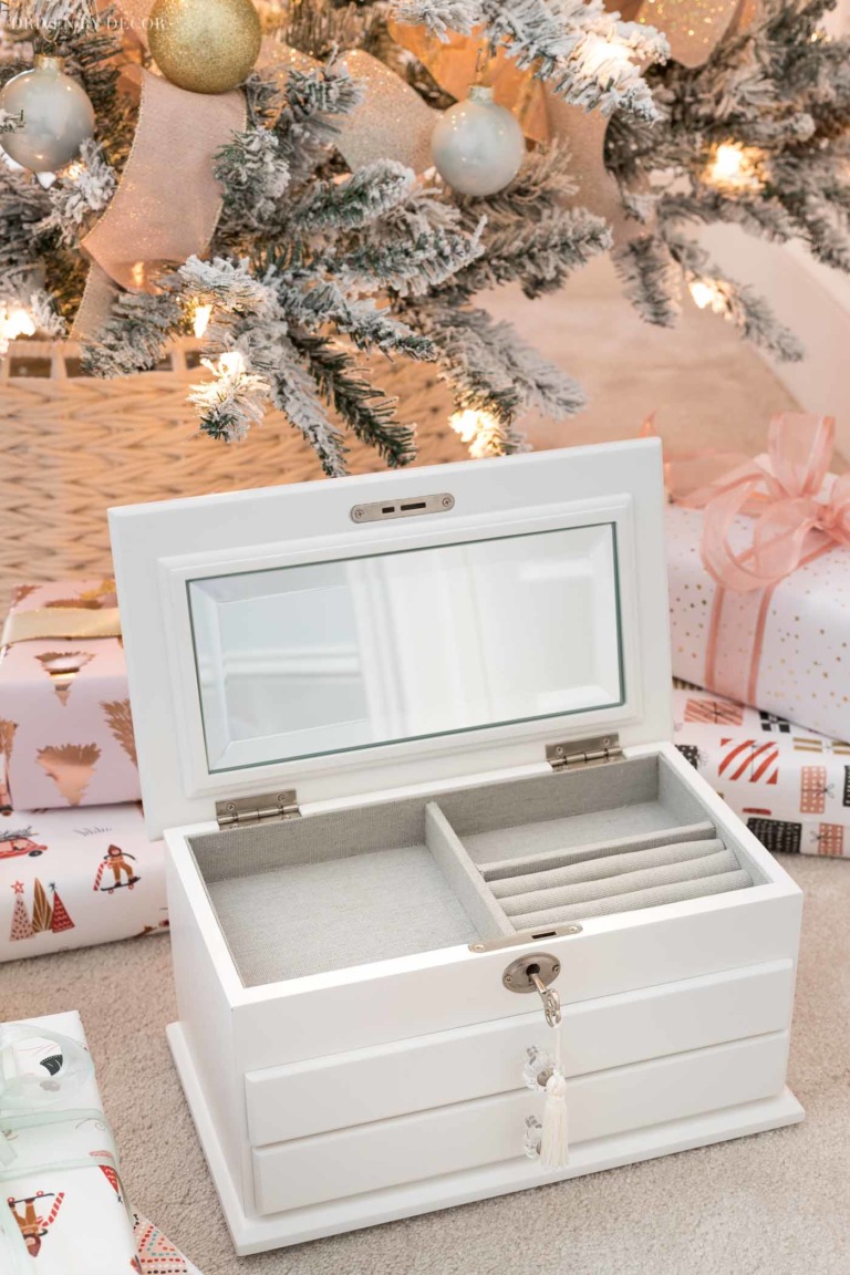 Christmas Gift Ideas for Teen Girls: Six No-Fail Presents! - Driven by ...