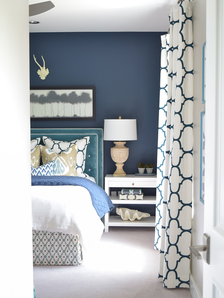 Crushing on this dark blue paint color! One of the most popular blues - details in post!