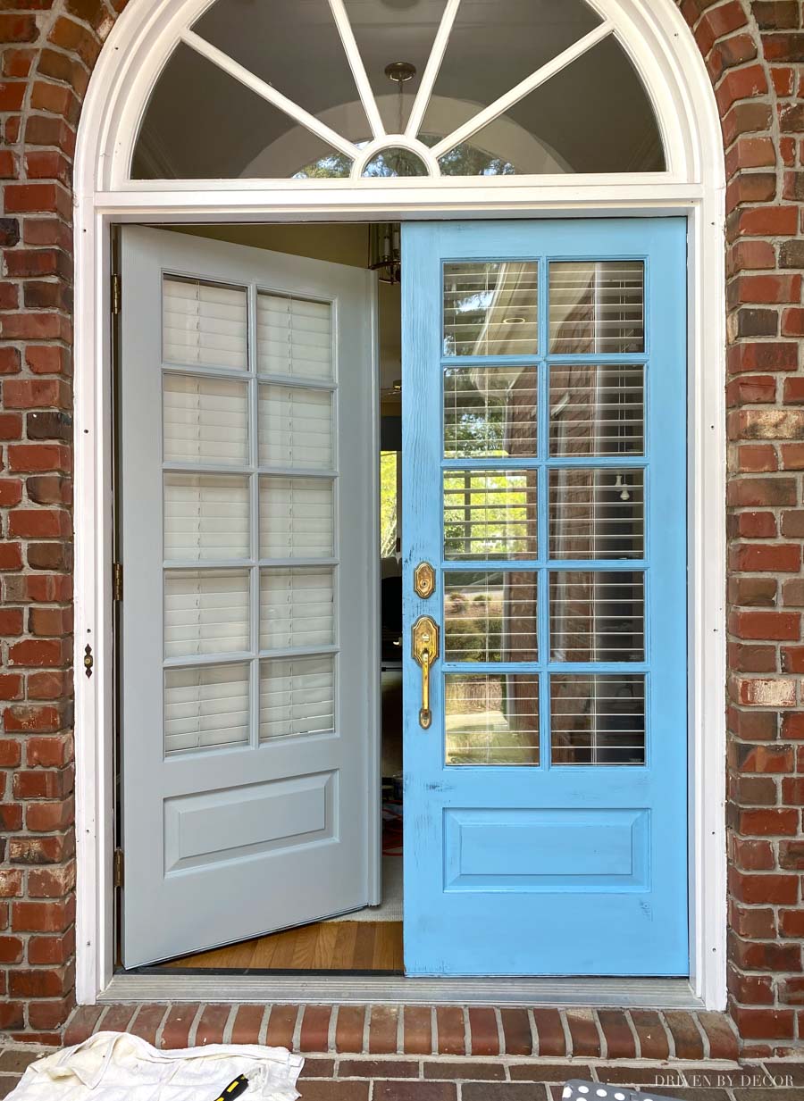 Great tutorial on how to paint your front door! Love the new color!