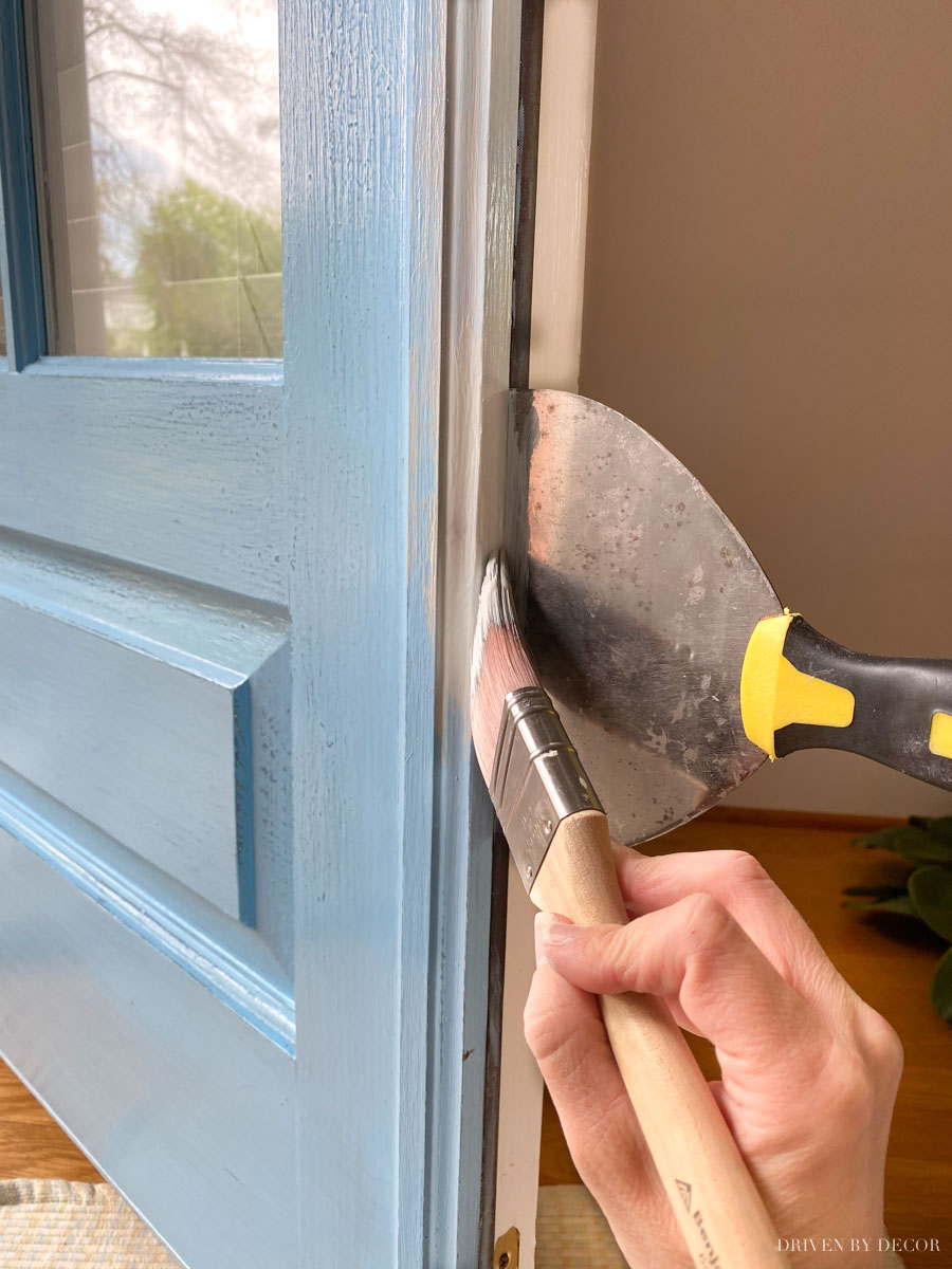 Such a great tip for painting the inside edge of your front door!