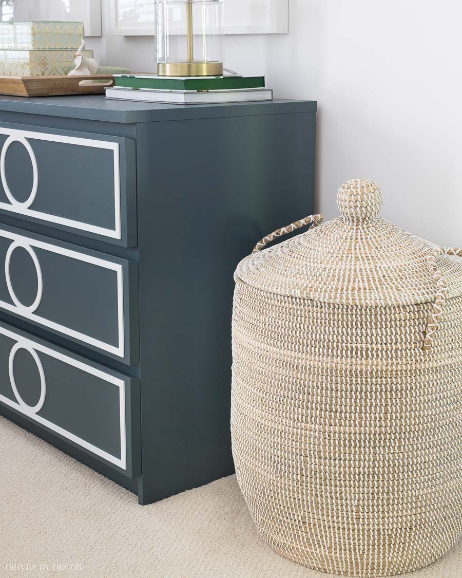 Love this stylish seagrass hamper with lid for laundry!