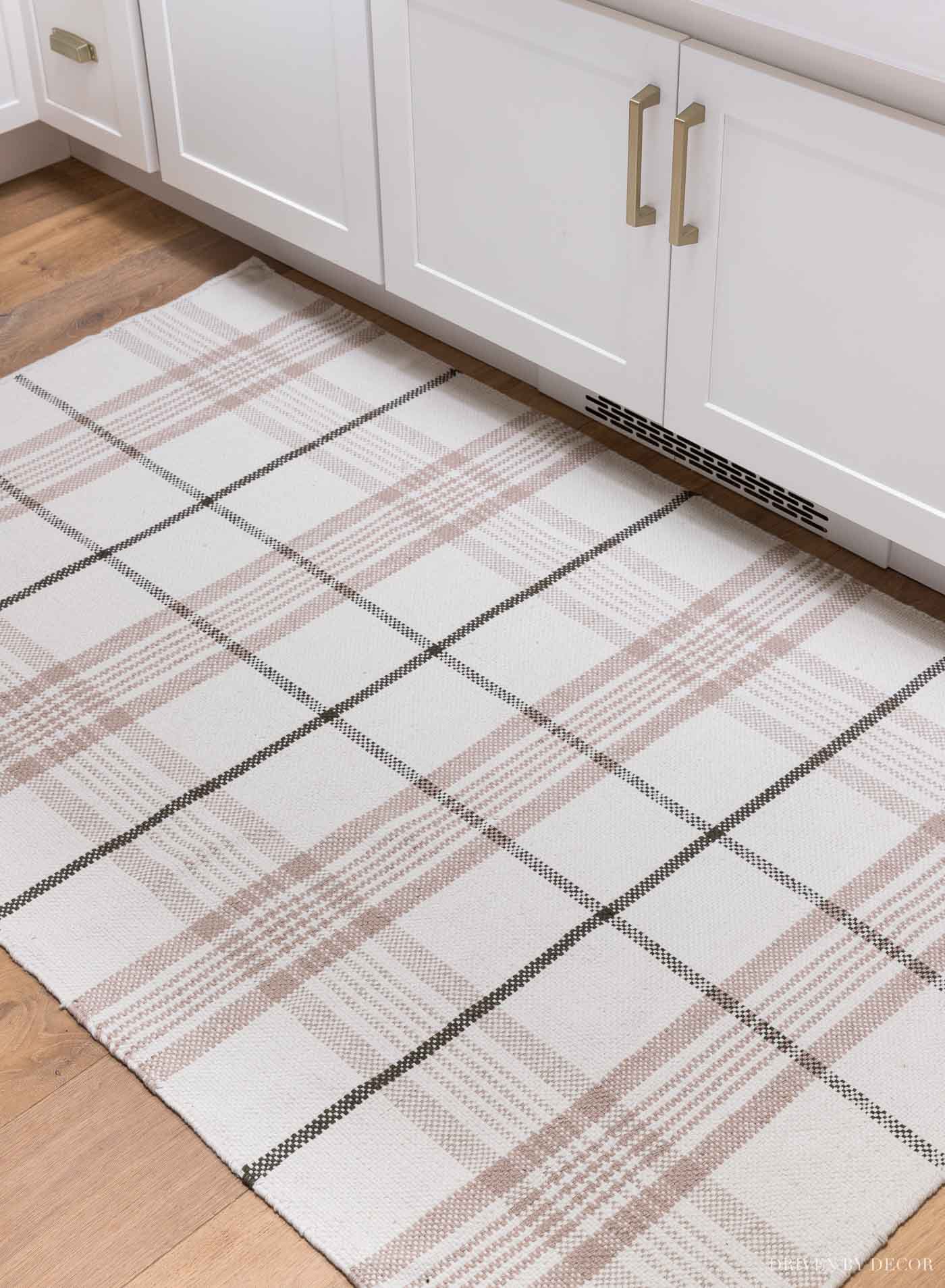 Gorgeous plaid rug for in front of our kitchen sink!