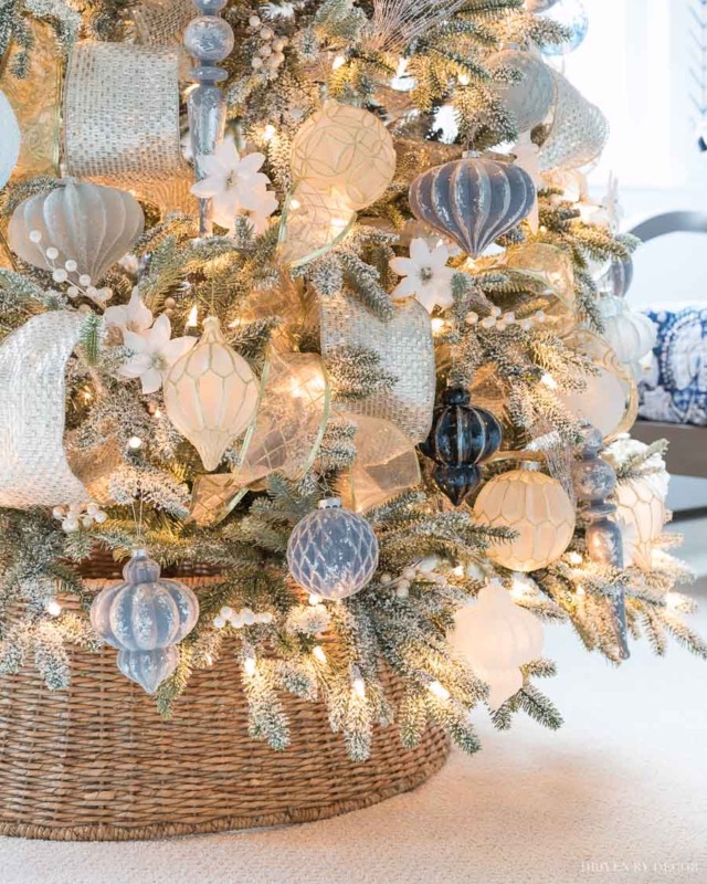 How to Decorate A Christmas Tree Step by Step! - Driven by Decor