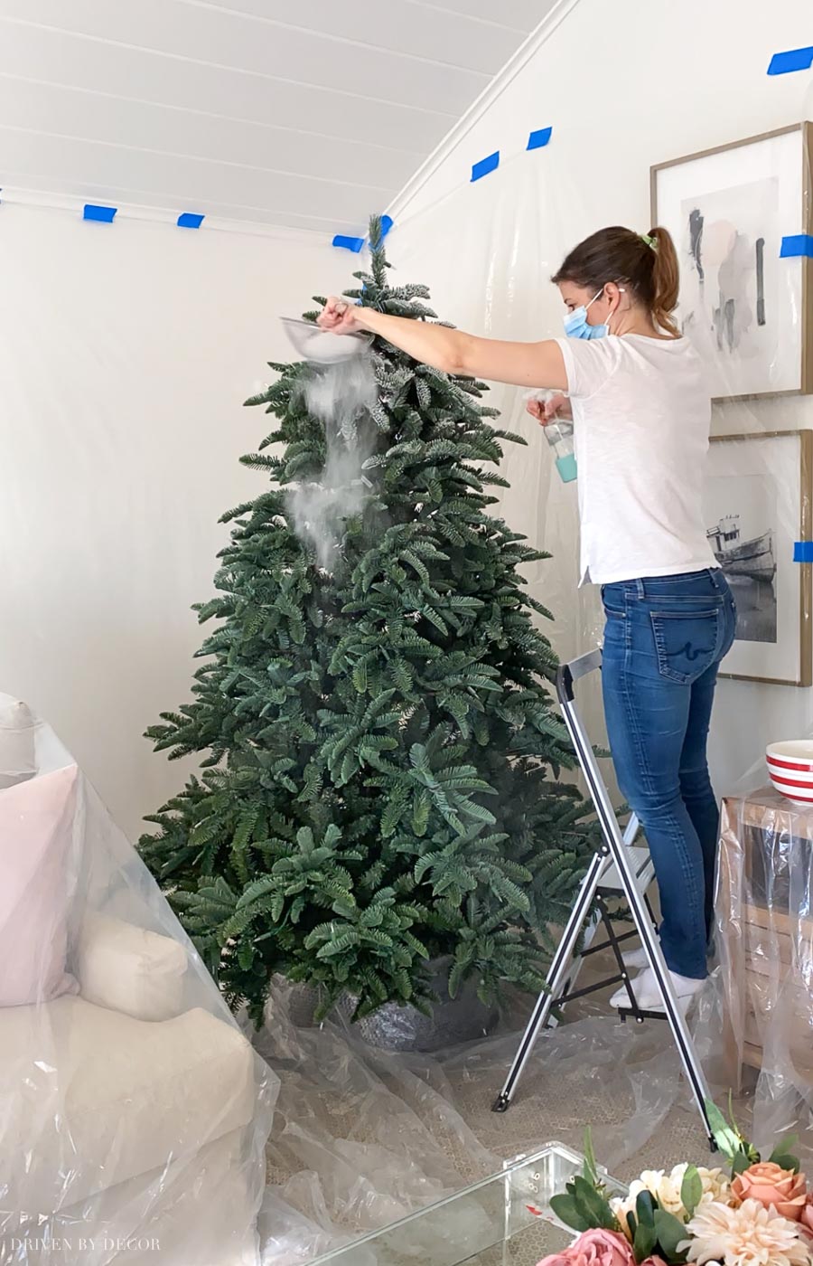 How to flock a Christmas tree! Such a helpful step by step of what to do!