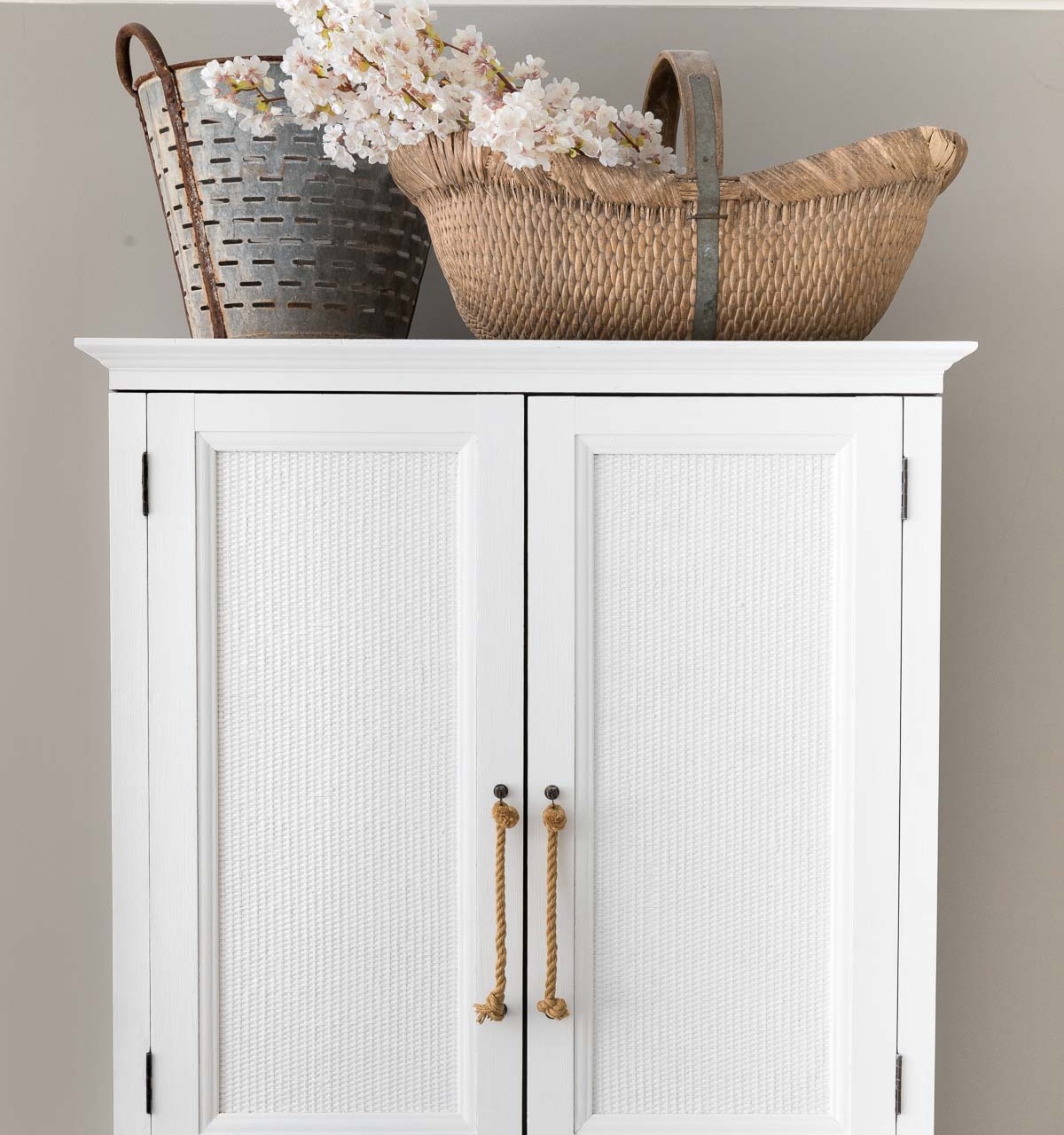 These artificial flowers in the basket look SO real!