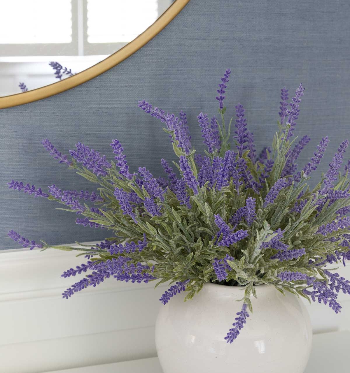 This artificial lavender bundle is such a realistic artificial flower!