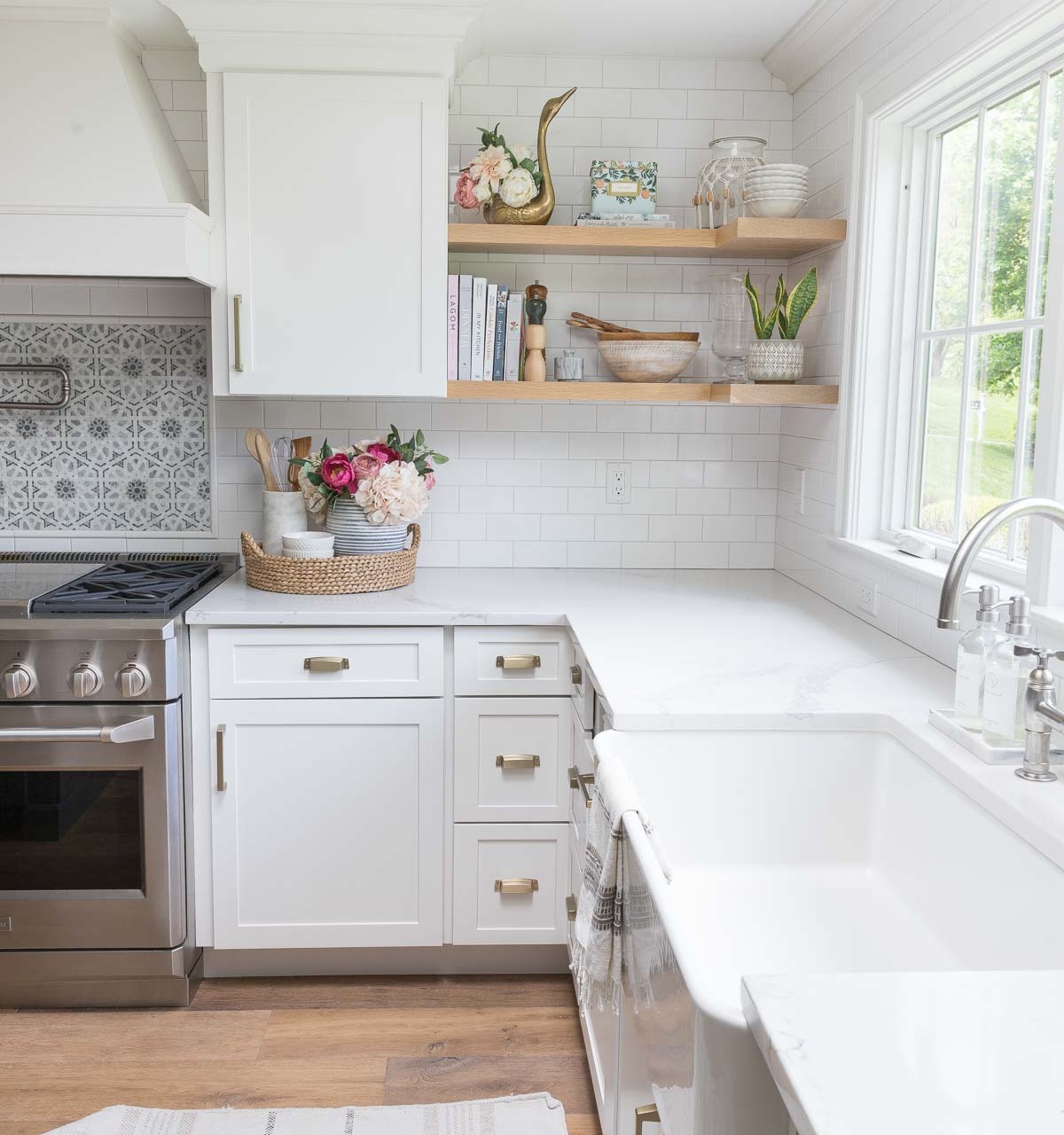 These artificial flowers (peonies and hydrangeas) add color and life to our kitchen!