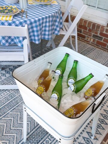Love all of these ideas for outdoor summer gatherings!