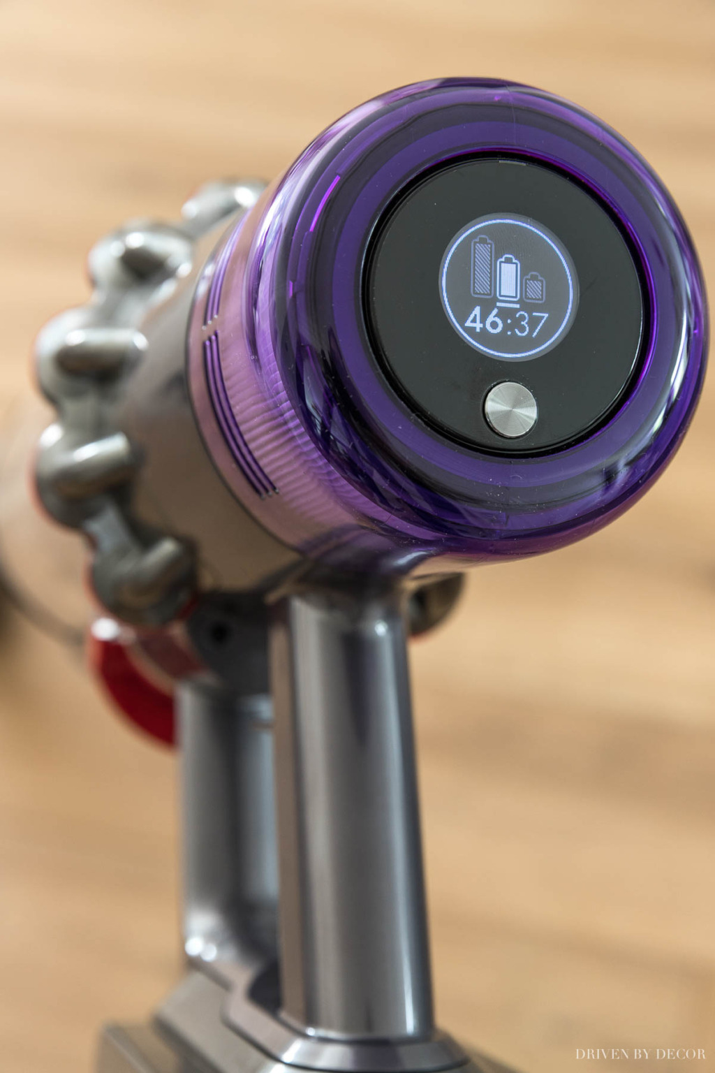 Shark vs. Dyson Cordless Vacuum FaceOff! Driven by Decor