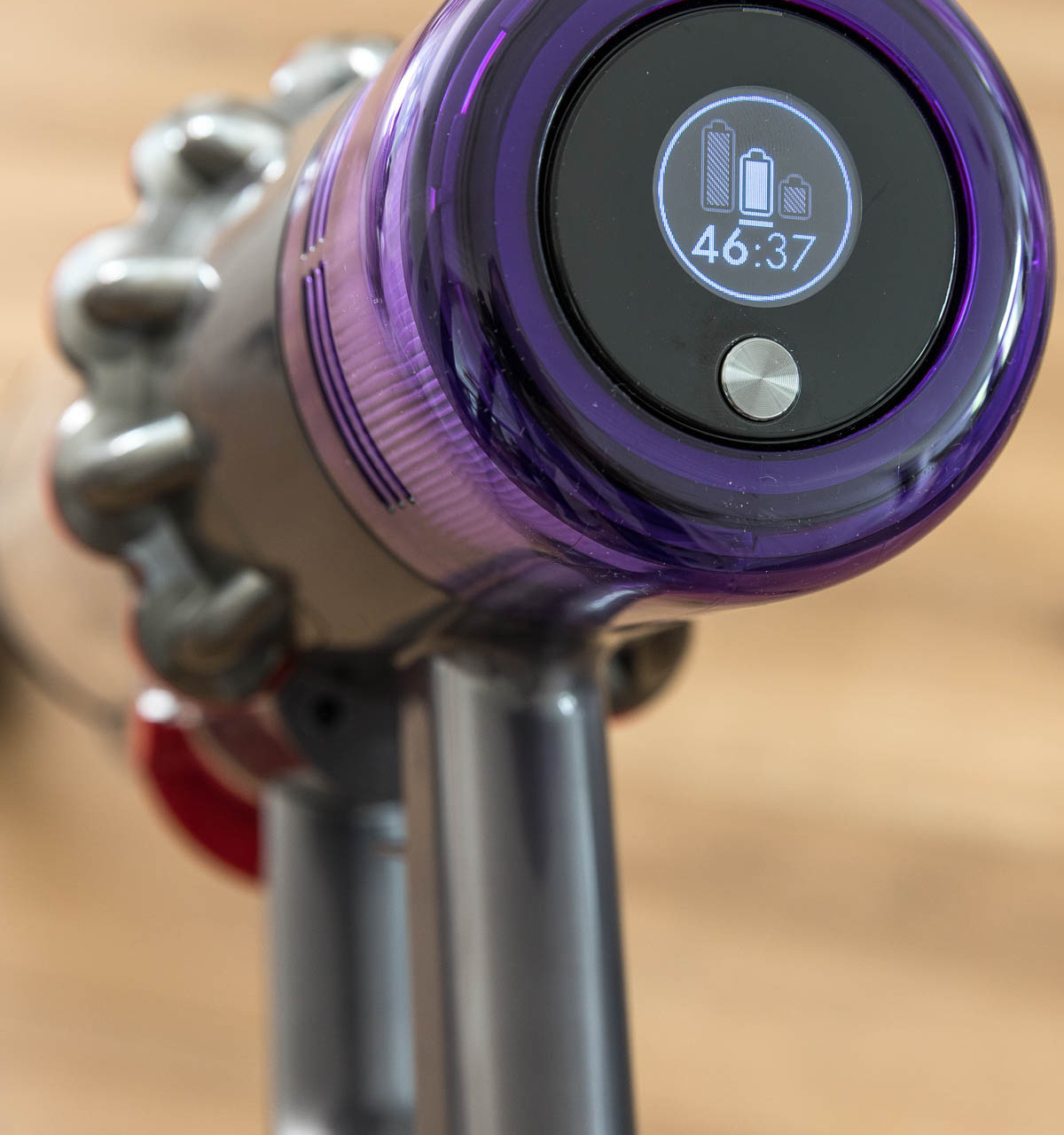 I love having this digital display on the Dyson v11 showing how much run time is left!