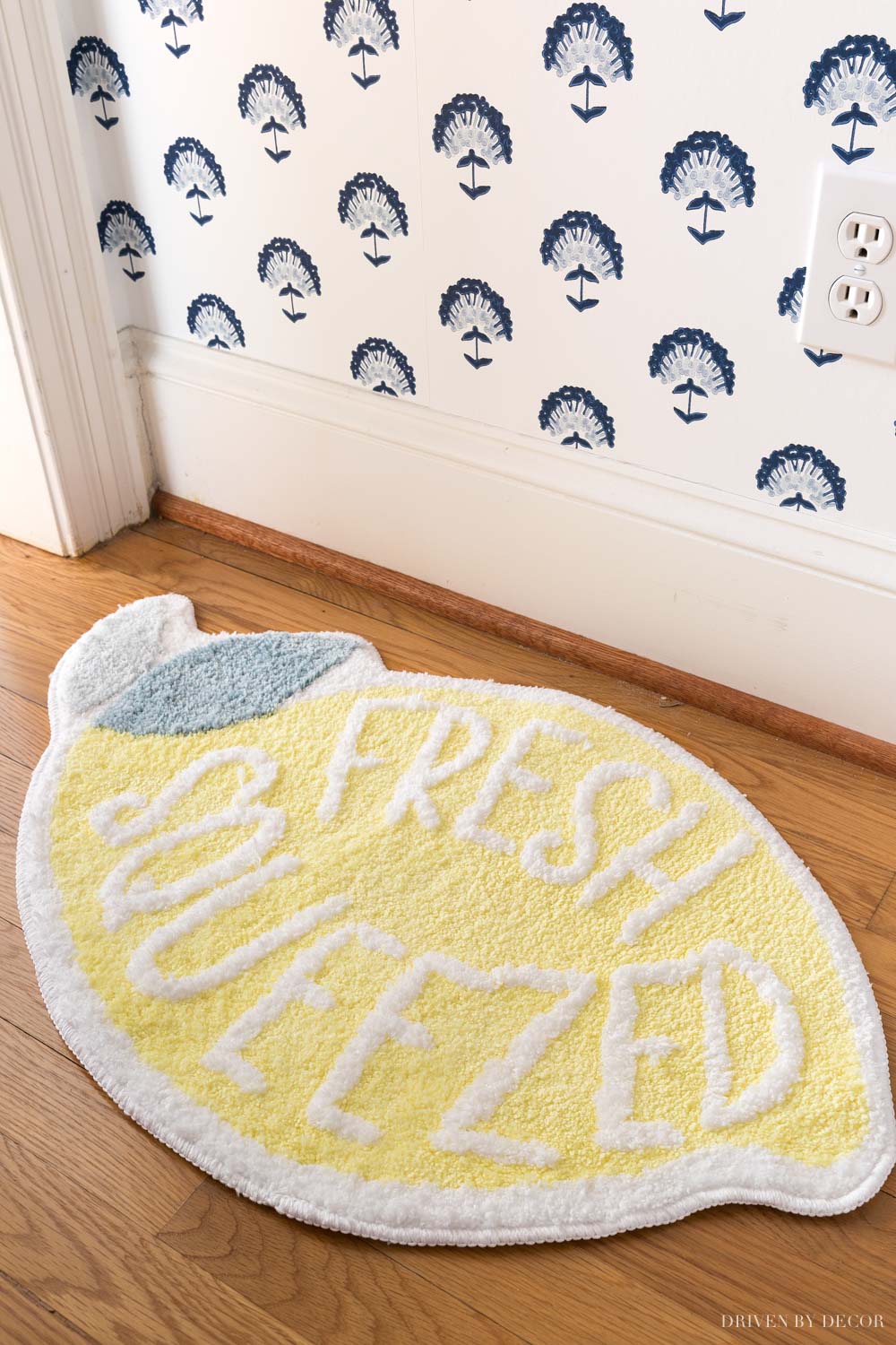 Love this darling lemon mat!
