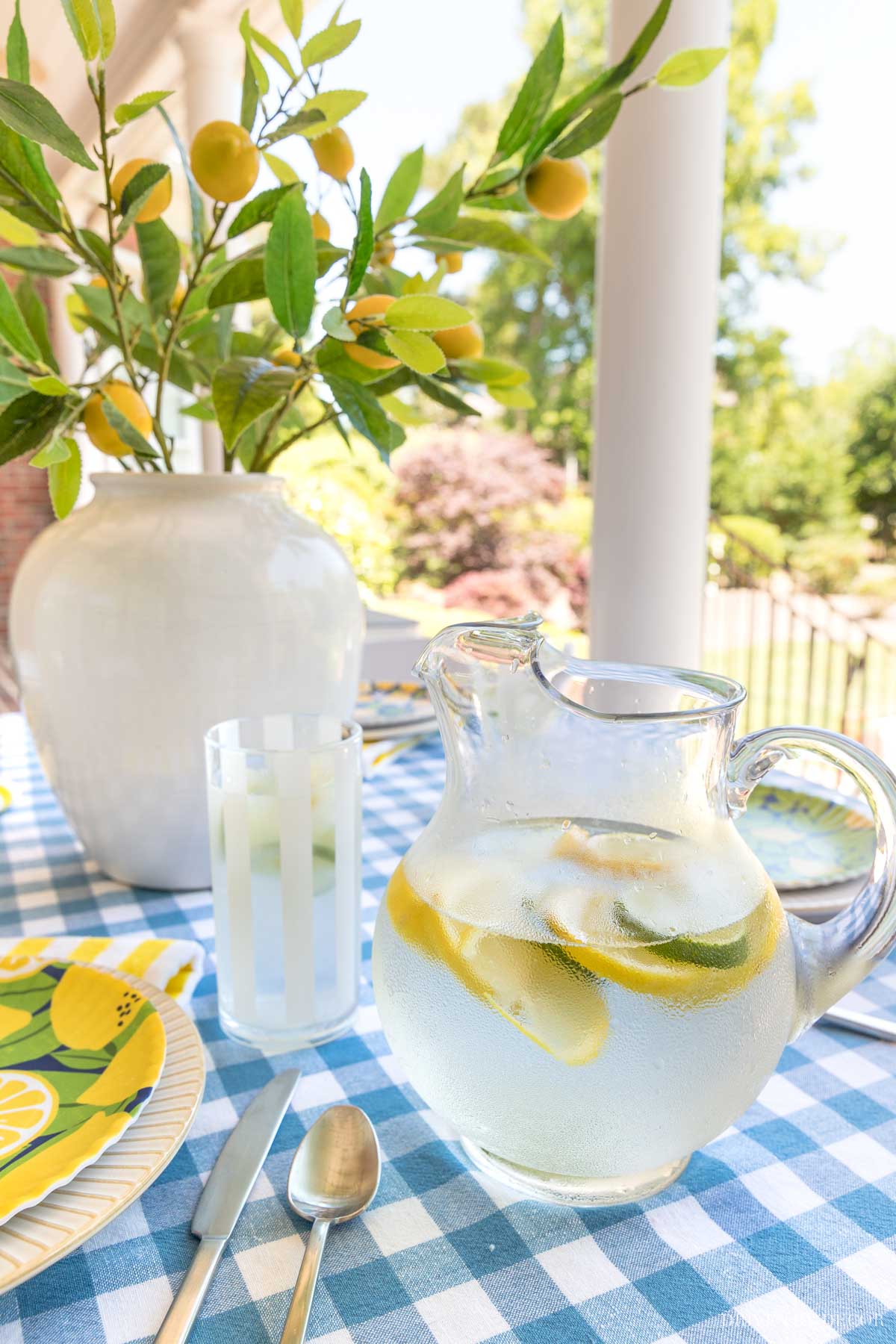 Love this cute pitcher and the striped glasses!