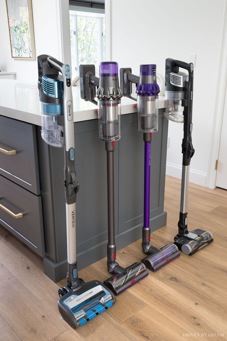 Tage en risiko Indsprøjtning Energize Shark vs. Dyson Cordless Vacuum Face-Off! - Driven by Decor