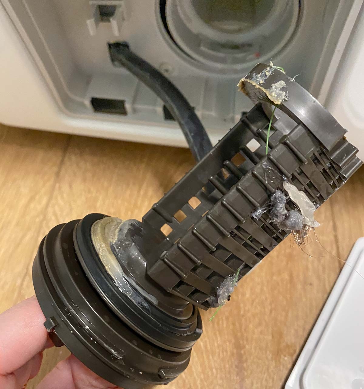 How to clean your washing machine filter!