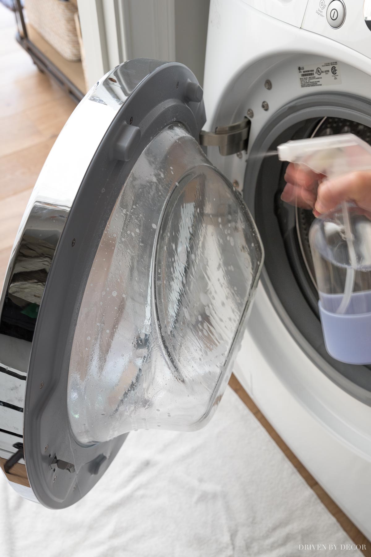 How to deep clean your washing machine including the glass