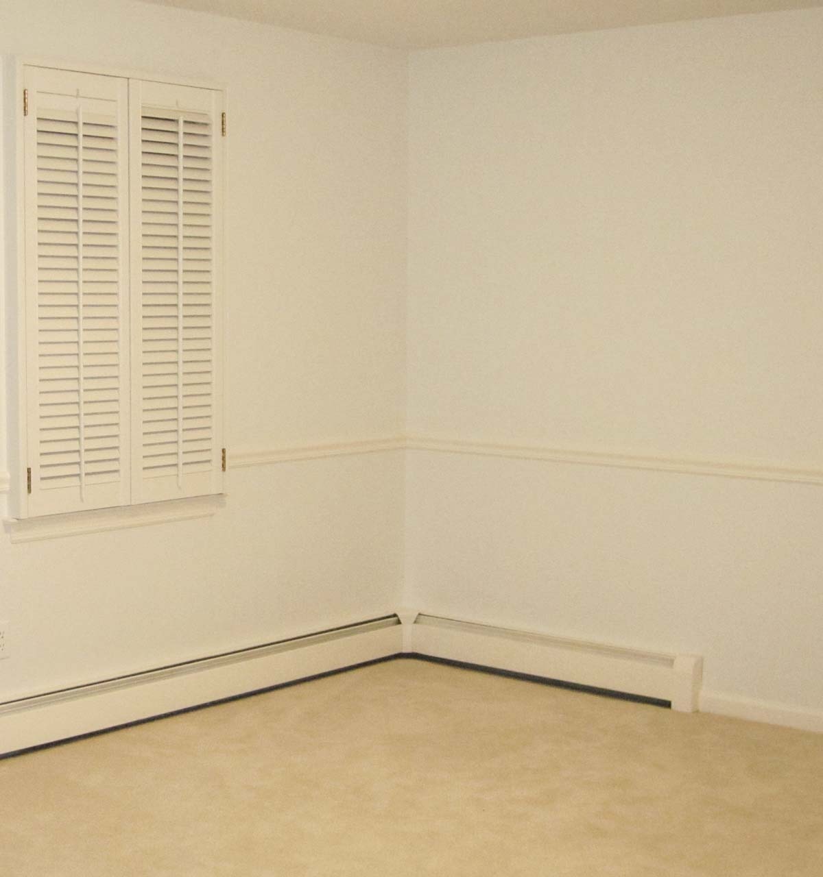 Home remodel: Teen bedroom before remodeling!