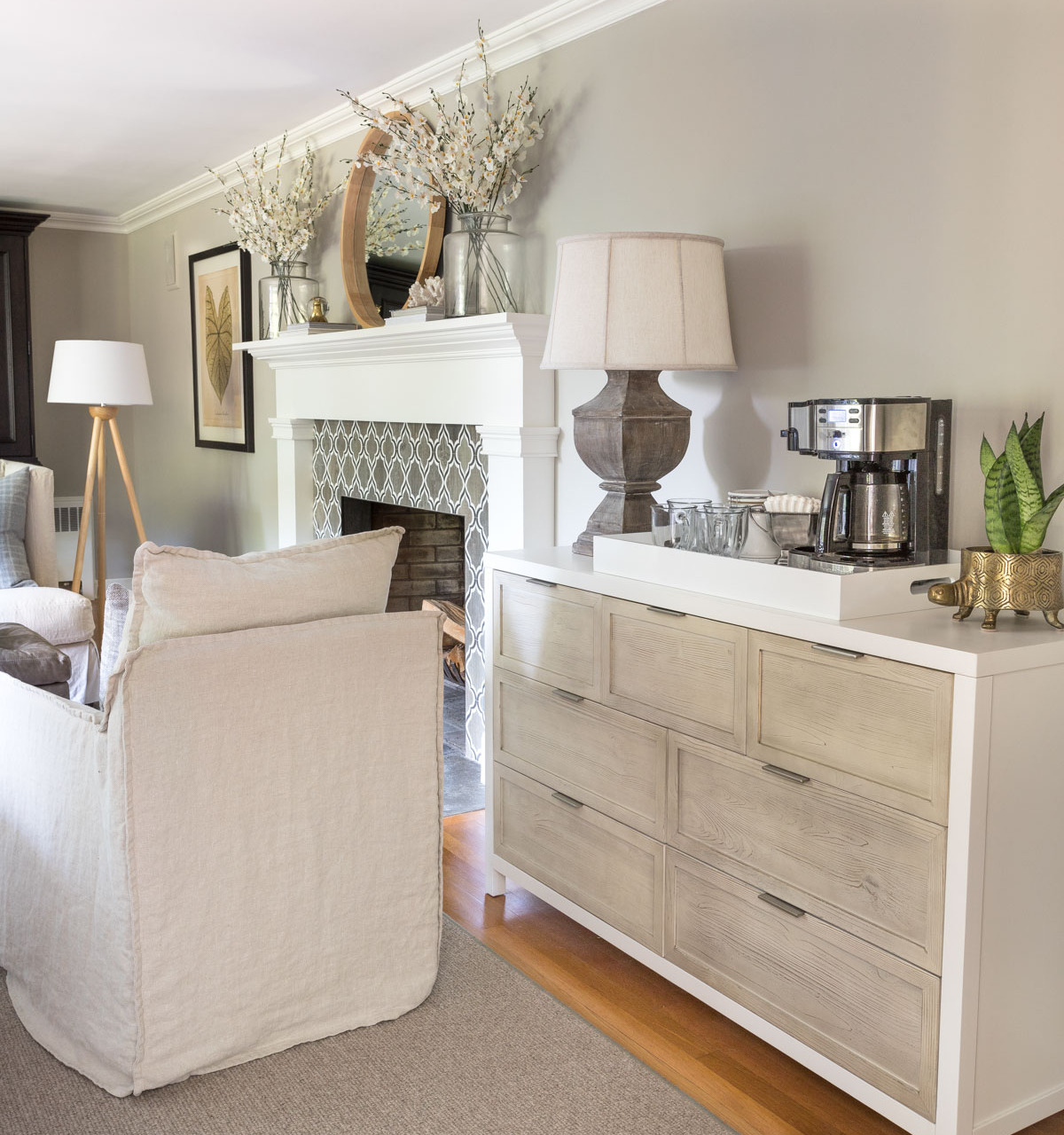 Sherwin Williams Anew Gray - a great greige paint color!